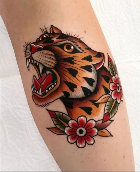 Polo Tattoo, Cheetah Tattoo, Leopard Tattoos, Traditional Tattoo Sleeve, Old School Tattoo Designs, Leg Sleeve Tattoo, Knee Tattoo, American Traditional Tattoo, School Tattoo