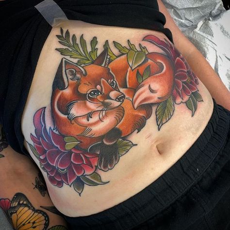 Fox Stomach Tattoo, Tattoo Stomach, Stomach Tattoo, Fox Tattoo, Stomach Tattoos, Sternum Tattoo, Neo Traditional, Nature Tattoos, Tattoo Artist