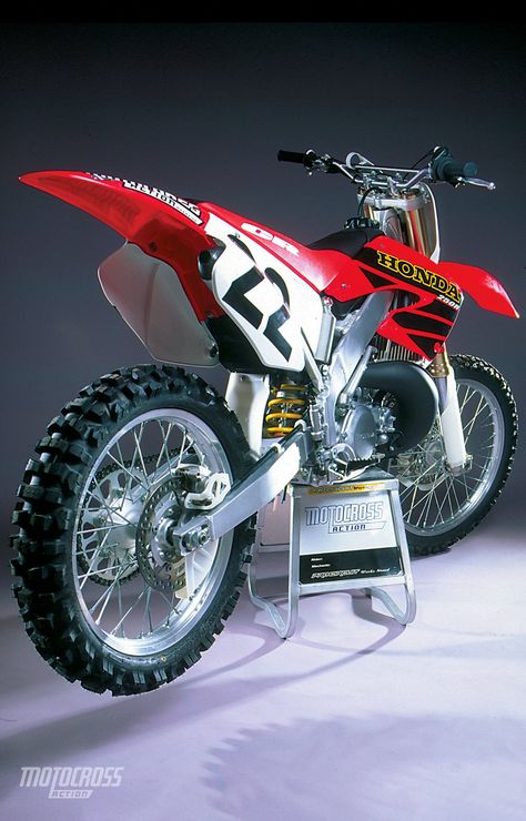 2001 HONDA CR250 | THE GOOD, BAD & UGLY – Motocross Action Magazine Motocross Action, Honda Dirt Bike, Moto Scrambler, Cool Dirt Bikes, Recumbent Bicycle, Dirt Bike Girl, Honda Bikes, Vintage Motocross, Cafe Racer Bikes