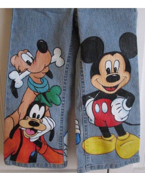 Custom Disney ADULT Minnie, Mickey n Friends w 3 LARGE Hand Painted characters on jeans you supply Disney Jeans, Disney Clothing, Painted Clothes Diy, Hand Painted Denim Jacket, Diy Jeans, Denim Art, Painted Denim Jacket, T Shirt Painting, Back Painting