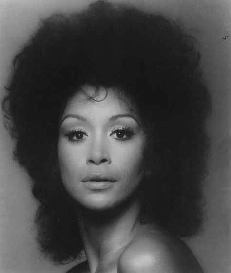 Freda Payne 70s, Diana Ross Style, Freda Payne, Lynn Whitfield, 70s Look, Afro Latina, Glamour Photo, Black Actresses, Valley Girls