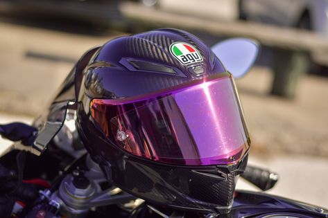 Purple Motorcycle Helmet, Purple Helmet, Black Motorcycle Helmet, Purple Motorcycle, Custom Motorcycle Helmet, Motorbike Gear, Agv Helmets, Biker Helmets, Cool Motorcycle Helmets