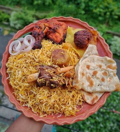 Arabian Food, Indian Dinner, Food Crush, Snacks Recipes, Healthy Snacks Recipes, Kolkata, Aesthetic Food, Healthy Snacks, Snack Recipes