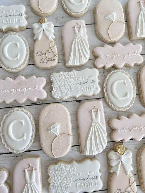 Engagement Party Cookies Decorated, Bridal Cookies Decorated, Engaged Cookies, Engagement Cookies Ideas, She Said Yes Cookies, Shower Coquette, Bridal Shower Sugar Cookies, Engagement Party Cookies, Wedding Cookies Decorated