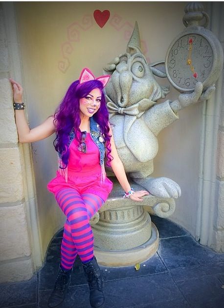 Cheshire cat Cheshire Cat Costume Womens Diy, Cheshire Cat Halloween Costume Diy, Chesire Cat Costume Women, Alice In Wonderland Costume Ideas Diy Cheshire Cat, Cheshire Cat Disneybound, Cheshire Cat Costume Ideas, Alice In Wonderland Cheshire Cat Costume, Cheshire Cat Outfit Ideas, Chesire Cat Costumes