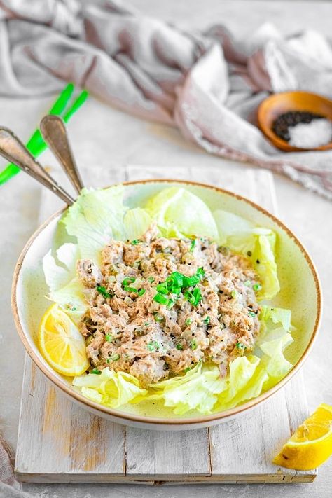 Keto Tuna Salad Keto Tuna Fish Salad, What To Eat For Lunch, Low Carb Tuna Salad, Keto Tuna Salad, Keto Tuna, Keto Taco Salad, Keto Broccoli Cheese Soup, Keto Stuffed Peppers, Keto Salads