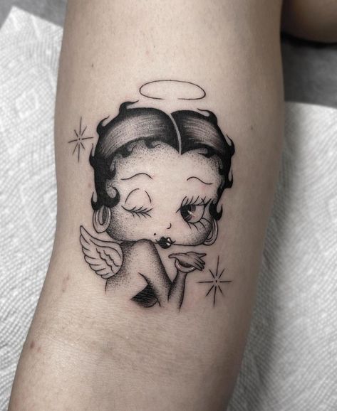 Lace Thigh Tattoos, Palm Size Tattoos, Betty Boop Tattoo, Betty Boop Tattoos, Tattoo Printer, Rose Tattoos For Women, Chic Tattoo, Dope Tattoos For Women, Stars Design