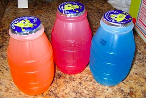 Honestly, the mid-'90s was a time where we all were obsessed with colorful fruit drinks made of pure sugar. Childhood Memories 2000, Nostalgia Core, 90s Memories, Meme Page, 2000s Nostalgia, Juice Boxes, 90s Childhood, Oldies But Goodies, Fruit Drinks