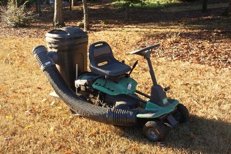 Riding lawn mower bagger ible/ DIY Riding Lawn Mower Attachments, Lawn Mower Repair, Lawn Mower Storage, Best Lawn Mower, Tractor Idea, Aerate Lawn, Diy Lawn, Landscaping Tools, Deck Designs Backyard