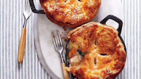 Individual Chicken Potpies Potpie Recipe, Ramekin Recipe, Individual Chicken Pot Pies, Chicken Potpie, Homemade Comfort Food, Rasa Malaysia, Pot Pies Recipes, Chicken Pot Pie Recipes, Wontons