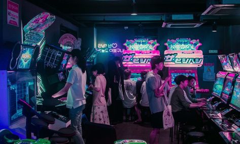 What Would you Include in Your Personal Digital Arcade? Arcade Aesthetic, Korea Wallpaper, Neon Noir, Pop Playlist, Gambling Humor, Gambling Games, Main Game, Metroid, Song Playlist