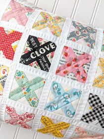 X Quilt Block, Quilt Block Pillow, Pillow Quilts, Log Animals, Cross Quilt Block, Quilted Accessories, Cross Stitch Quilt, Friendship Quilt, Modern Quilting Designs