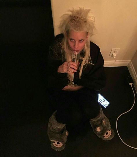 Yolandi Visser Yolandi Visser, Die Antwoord, Aesthetic Tumblr, I Hope, Tumblr, Glass