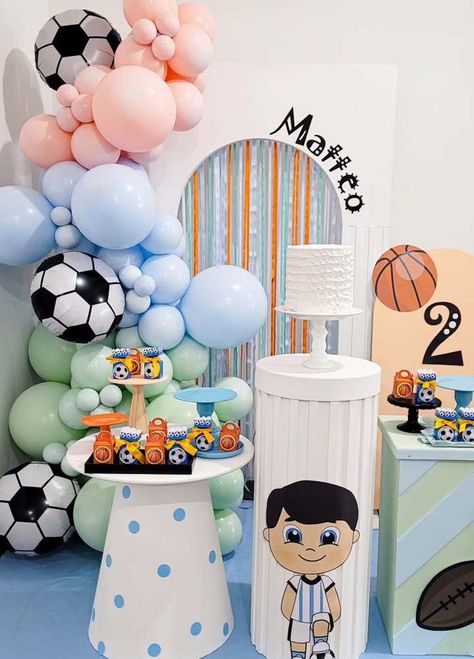 Ball Theme Birthday, Soccer Birthday Parties, Baby Birthday Decorations, 1st Birthday Party Themes, Soccer Birthday, Football Themes, Football Baby, Birthday Cake Smash, Sports Themed Party