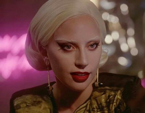 Lady Gaga AHS Lady Gaga Hotel, Lady Gaga Countess, Lady Gaga American Horror Story, Bleached Eyebrows, American Horror Story Hotel, Elizabeth Johnson, Lady Gaga Pictures, The Countess, Horror Story