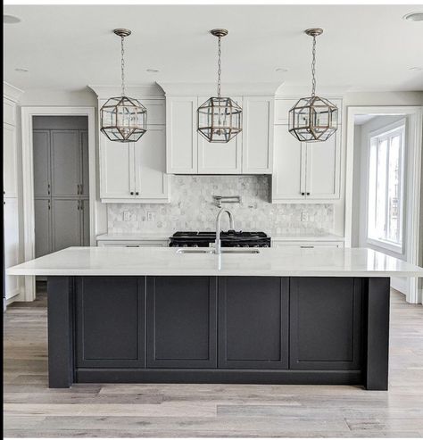 Grey Kitchen Designs, Black Kitchen Island, Kitchen Ideas Dark, Dream Kitchens Design, Kitchen Remodel Inspiration, Kitchen Remodel Design, White Kitchen Design, Dark Kitchen Cabinets, House Design Kitchen