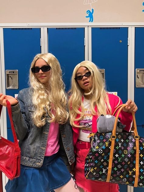 Halloween Inspo Duo, White Chicks Halloween, White Chicks Halloween Costume, White Chicks Costume, 2 Halloween Costumes, Halloween Duos, Blonde And Brunette, Duo Costumes, Best Friend Halloween Costumes