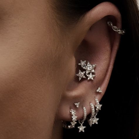 MARIA TASH on Instagram: “Come meet Dublin’s finest stylists and piercers. All of these inspiring curations come from our Brown Thomas location. Find us on the…” Conch Ear Piercing, Conch Piercing Stud, Inner Conch Piercing, Inner Conch, Popular Jewelry Trends, Maria Tash Earrings, Helix Piercing Jewelry, Multiple Ear Piercings, Maria Tash