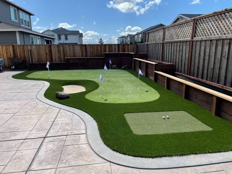 Turf Area Backyard, Mini Putt Putt Backyard, Turf Landscape Ideas, Diy Putt Putt Course, Backyard Golf Green, Chipping Green Backyard, Backyard Putt Green, Backyard Chipping Green, Backyard Landscaping Turf