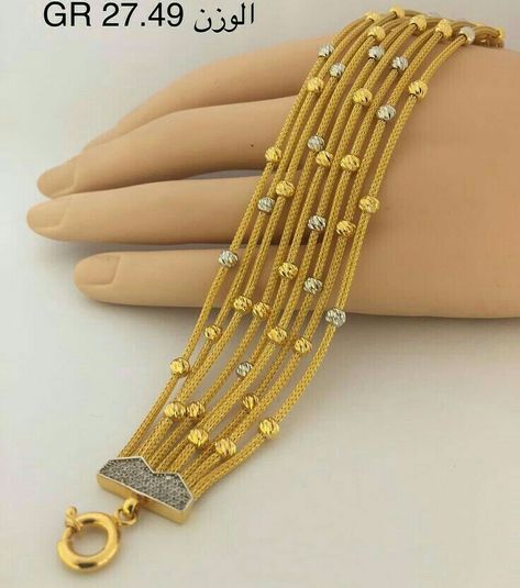 Antique Gold Bracelet, Ali Baba, Antique Jewellery Designs, Gold Jewelry Simple Necklace, Gold Jewelry Stores, Bridal Jewelry Collection, Jewelry Bracelets Gold, Gold Bride Jewelry, Bangles Jewelry Designs