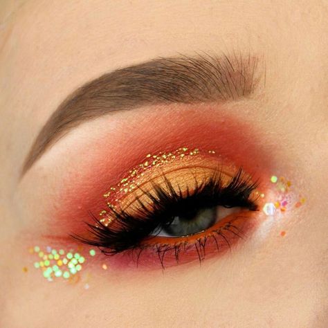 Taylor Swift Makeup Ideas, Pale Skin Makeup, Pale Makeup, Makeup Ojos, Make Carnaval, Orange Eyeshadow, Eye Glitter, Orange Makeup, Makeup Accesories