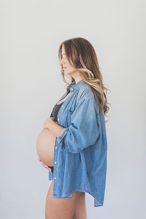 In Studio Maternity Photography Maternity Pics In Studio, Demin Maternity Shoot, Maternity Photo Shoot Jeans Outfit, Maternity Pics With Jeans, Denim Jacket Maternity Shoot, Studio Maternity Shoot Jeans, Maternity Photography Denim, Jean Jacket Maternity Photos, Maternity Denim Photoshoot