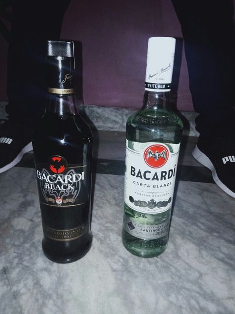 Bacardi Snap, Bacardi Black, Bacardi Drinks, Daaru Party Pic, Friend Dates, Party Pic, Night Rides Snapchat, Best Friend Dates, Bacardi Rum