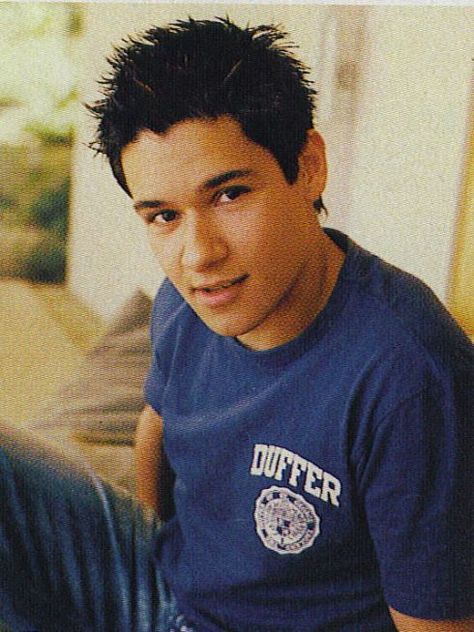 SERIOUSLY cutest boy alive. #british #hot #yummy Oliver James, Spiky Hairstyles, Trendy Mens Haircuts, What A Girl Wants, Punk Hair, Movies And Series, Dear Future Husband, Hairstyles For Men, Styling Gel