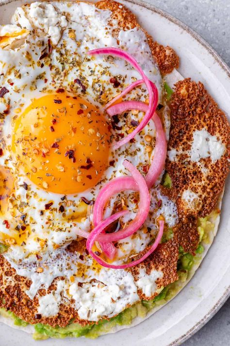 These Crispy Feta Fried Eggs will be your new obsession! With a golden feta cheesy crust and a perfectly cooked egg, it's the ultimate breakfast that'll keep you coming back for more! Crispy Feta, Fried Egg Recipe, Feta Eggs, Fried Egg Recipes, Ultimate Breakfast, Egg Recipes For Breakfast, Fried Eggs, New Obsession, Egg Dish