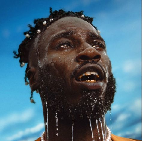 Take a walk through the eclectic visual world of Kojey Radical’s new album, Reason to Smile Kojey Radical, Rap Aesthetic, Take A Walk, Reasons To Smile, New Album, A Walk, Singer Songwriter, Creative Director, Entertainment News