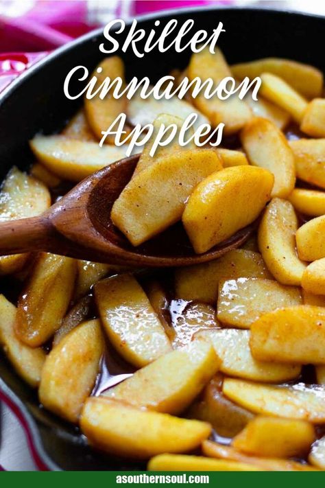 A Southern Soul, Crockpot Chicken Thighs, Apple Recipes Easy, Easy Skillet, Fried Apples, Cooked Apples, Cinnamon Apples, Apple Recipes, Belleza Natural