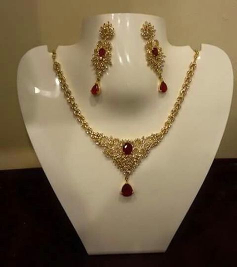 2.5 tola 2 Tola Gold Necklace Set, Antique Pins, Gold Necklace Set, Fancy Jewellery, Diamonds And Gold, Ruby Diamond, Stone Design, Dress Jewelry, Gold Jewelry Fashion