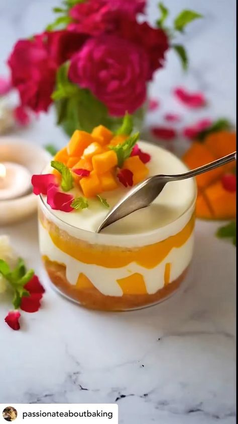 Mango Trifle, Dessert Cups Recipes, Mini Dessert Cups, Mango Cream, Amazing Food Decoration, Sweet Dishes Recipes, Easy Baking Recipes Desserts, Indian Desserts, Food Videos Desserts