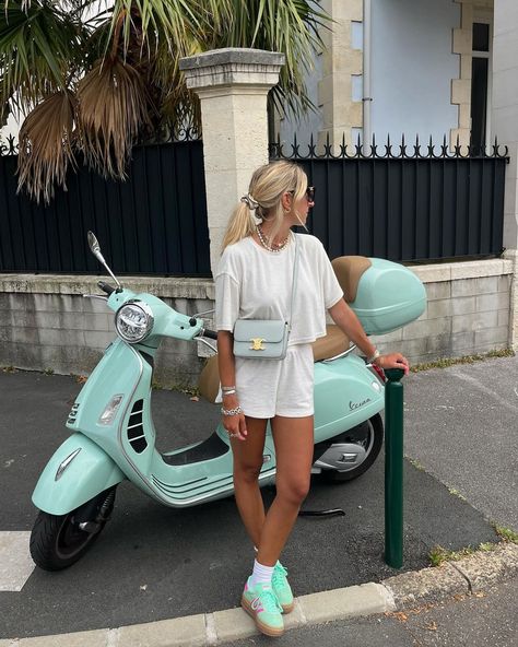 one of the most magical summer feeling at home 🍉🍉🍉 | Instagram Outfit Roma, Gazelle Outfit, Adidas Gazelle Outfit, Colorful Summer Outfits, Feeling At Home, Puma Palermo, Bright Shoes, Summer Dress Outfits, Summer Feeling