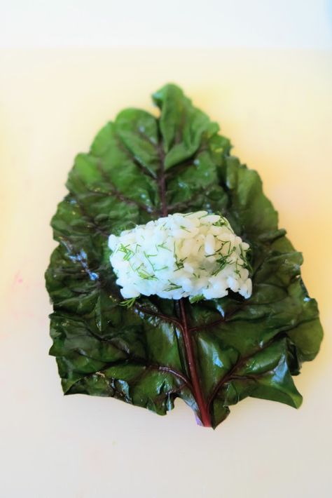 Collard Greens Recipe Healthy, Beet Leaf Recipes, Beet Green Recipes, Supper Sides, Cooking Onions, Beet Recipes, Ukrainian Recipes, Beet Greens, Cabbage Rolls