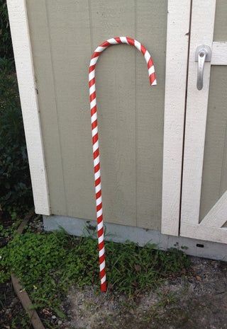 PVC Candy Cane Decorations : 6 Steps (with Pictures) - Instructables Cane Decorations, Candy Wonderland, Candy Cane Decorations, Easy Christmas Ornaments, Diy Event, Christmas Yard Decorations, Christmas Decorations Diy Outdoor, Diy Christmas Decorations Easy, Big Big