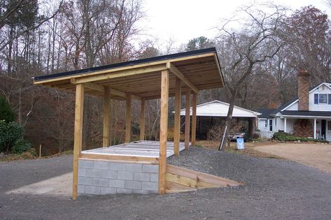 Manure Storage, Horse Manure Management, Tractor Shed, Manure Composting, Manure Management, Horse Shed, Barn Hacks, Horse Manure, Horse Barn Designs