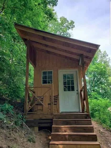 Build Your Own Tiny House - How Small is Too Small? – Project Small House Old House Small Closet, 200 Sq Ft Tiny House Rustic, Tiny House On Cliff, Diy Tiny House Under $5000, Small House Kits, Old Timy Houses, House With Land, Simpler Lifestyle, Selling Your House