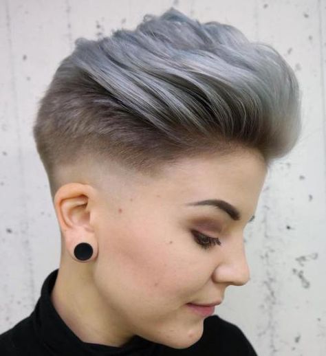 Long Top Fade Haircut For Girls Top Fade Haircut, Edgy Long Hair, Lesbian Haircut, Short Fade Haircut, Chic Short Haircuts, Tomboy Hairstyles, Girls Short Haircuts, Cute Short Haircuts, Popular Haircuts