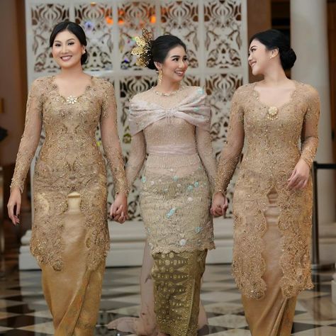 Kebaya Bridesmaid, Kebaya Modern Dress, Ootd Simple, Gamis Dress, Simple Hijab, Zara Skirt, Color Pallete, Random Ideas, Modern Dress