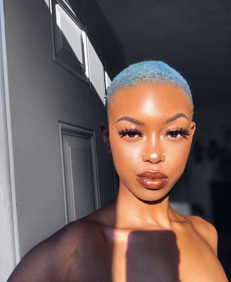 Black Women With Buzz Cuts - xoNecole: Women's Interest, Love, Wellness, Beauty Shaved Hair Designs, Natural Hair Short Cuts, Bald Hair, Pelo Afro, Shaved Head, Short Natural Hair Styles, Buzz Cut, Cut My Hair, Shaved Hair