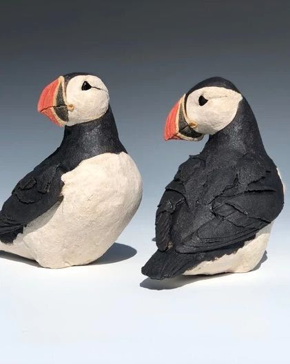 Ceramic Puffin Sculpture, Puffin Sculpture, Bird Sculpture Clay, Animal Ceramics, Ceramic Birds Sculpture, Art Competition Ideas, Atlantic Puffin, Sculpture Techniques, Pottery Animals