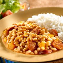 A classic from the countryside of Cataluña. On a cold day, nothing is more comforting. Goya Rice And Beans, Beans With Sausage, Goya Recipe, White Bean Recipes, Rice And Beans Recipe, Rice Beans, Rice And Beans, Beans And Rice, Hispanic Food