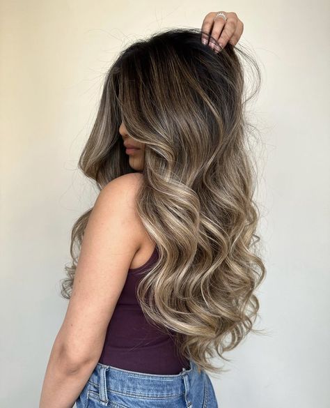 Caramel Brown Hair Color, Caramel Brown Hair, Black Hair Balayage, Brunette Hair With Highlights, Balayage Hair Dark, Airbrush App, Brown Hair With Blonde Highlights, Hair Color Auburn, Brunette Balayage Hair