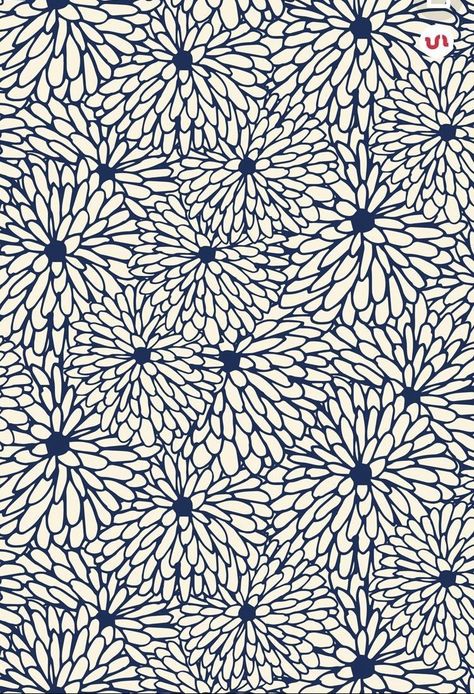 A blue and off-white print of clustered arugula blossoms outlined in blue Drawn Patterns, Wabi Sabi Design, Motif Art Deco, Hand Drawn Pattern, Design Textile, Japanese Patterns, Asymmetrical Design, Design Patterns, Pattern Illustration