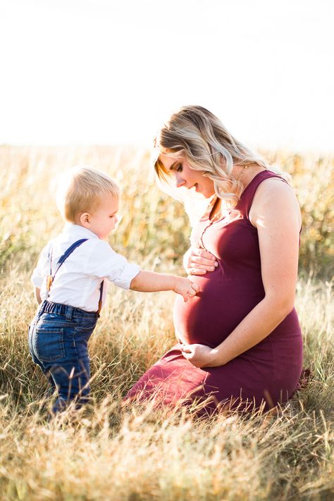 Mother And Son Maternity Shoot, Maternity Photo With Son, Mommy And Son Maternity Shoot, Pregnant Mom And Son Photos, Maturity Photoshoot With Kids, Maternity Pictures With Son, Mother And Son Maternity Pictures, Mother Son Maternity Pictures, Maternity Shoot With Son