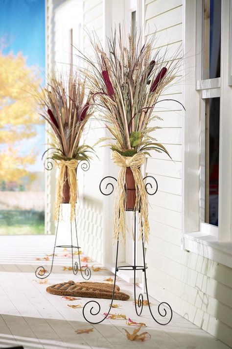 cattail arrangement Cattail Arrangement, Groom's Table, Bayou Wedding, Bayou House, Hunting Birthday Party, Autumn Porch, Duck Party, Wedding Desert, Cat Tails