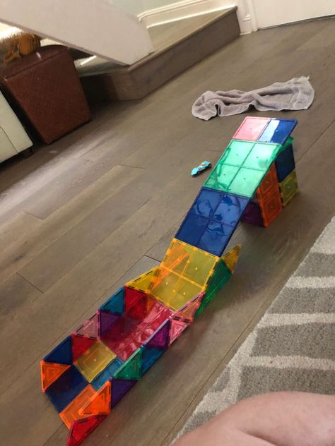 Magna Tile Building Ideas, Magnatiles Airplane, Magnatiles Ideas Printable, Magnatiles Ramp, Magnetic Blocks Ideas, Magnatiles Storage, Magnatiles Ideas For Kids, Magma Tiles, Magnet Tiles Building Ideas