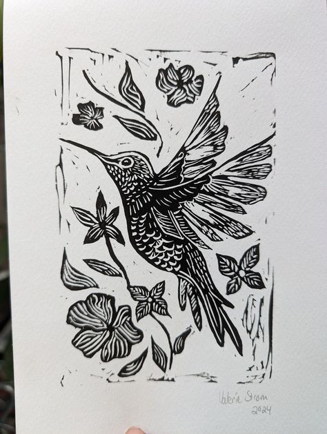 Colibri colibri - linocut print Hummingbird Block Print, Folk Art Hummingbird, Bird Lino Print, Linocut Drawings, Hummingbird Linocut, Monotype Printmaking Ideas, Lino Print Art, Modern Linocut, Linocut Prints Ideas Simple