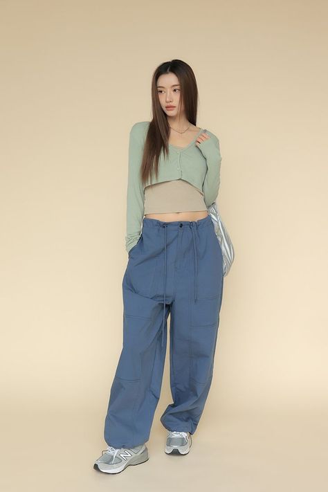 #ParkSora S/S daily #stylenanda2022 Stylenanda Fashion, Comfy Outfits Winter, Comfy Outfits, Baby Fashion, Winter Outfits, Korean Fashion, Casual Women, Ootd, Street Style